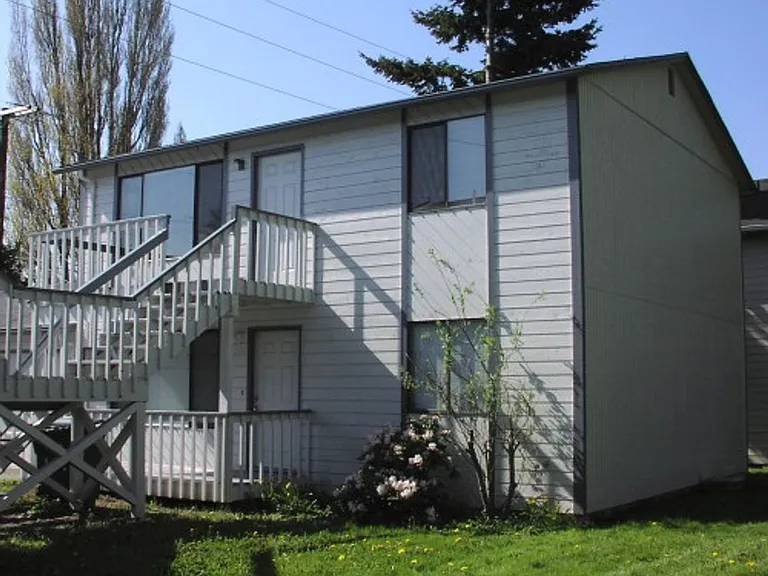 1411 G St #A — Photo 3