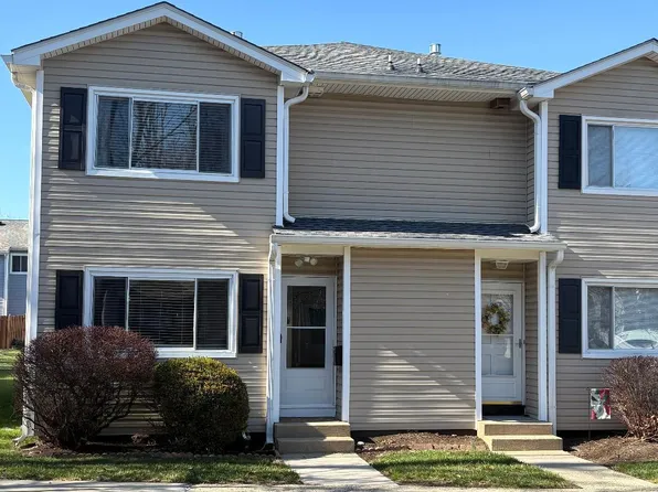 30 Davids Ct, Dayton, NJ 08810