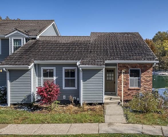 1st image of 260 NE Bayview Dr