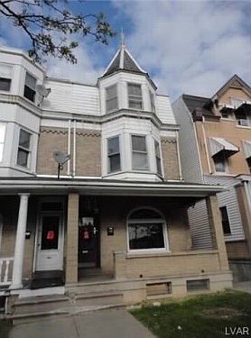 2nd image of 833 N 7th St