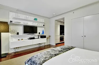 Rented by City Connections Realty