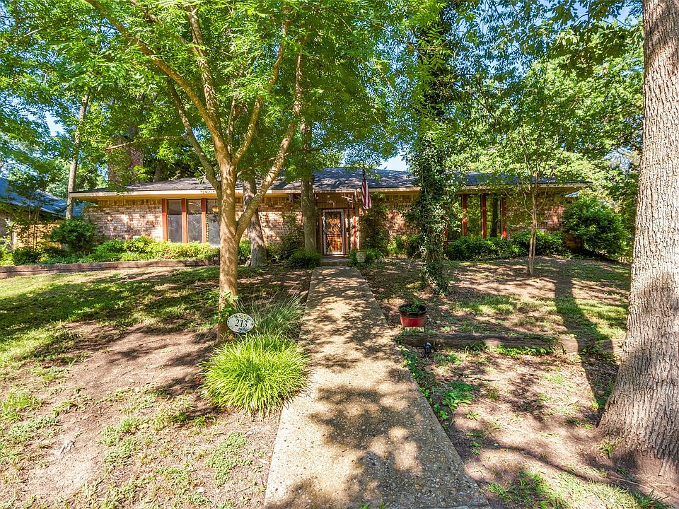 1st image of 213 W Creekwood Dr