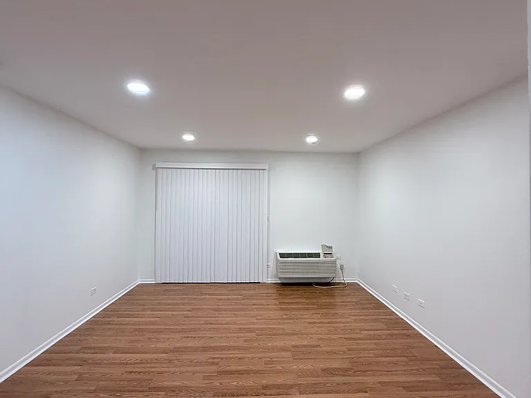 840 N Lakeside Dr #3B — Photo 4