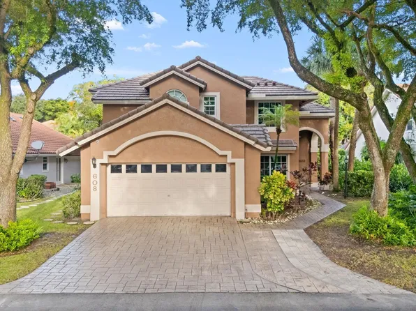608 Misty Oaks Lane, Pompano Beach, FL 33069