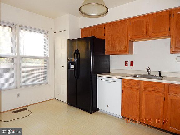 5th image of 10505 Greta Lynn Ct