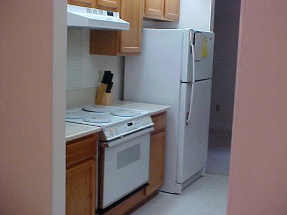 5th image of 3997 1st Ave