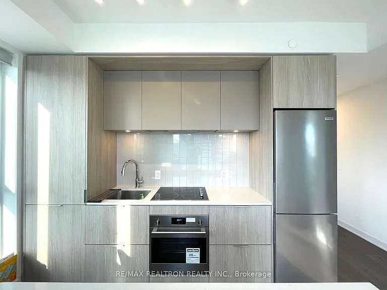 130 River St #2708 — Photo 7