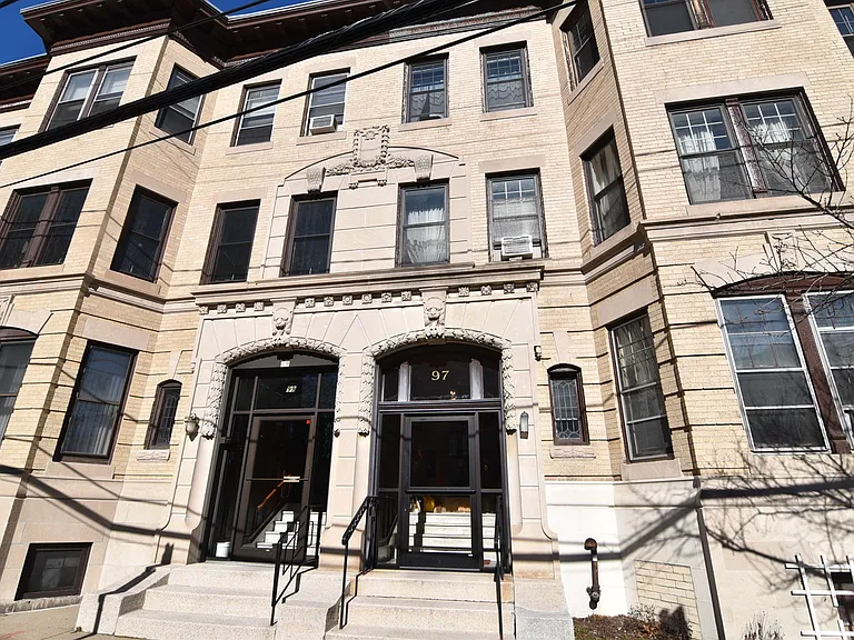 97 Marion St #2 — Photo 2