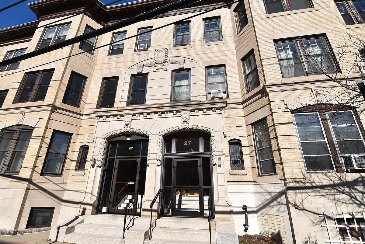 Building Photo - 97 Marion St #2