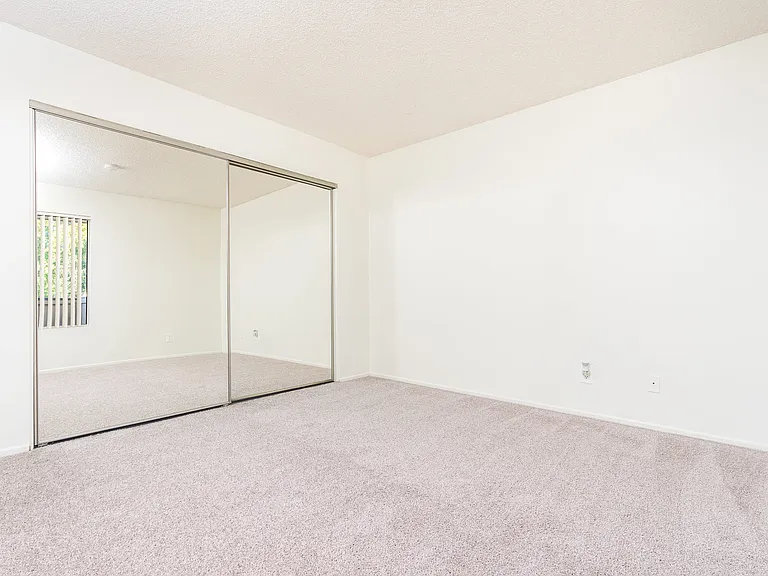 Woodbend Apartments — Photo 28