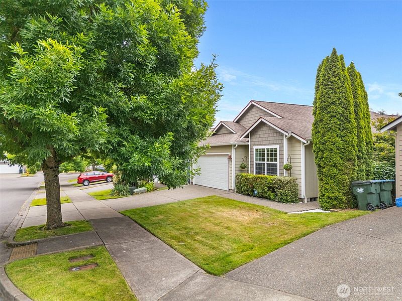3rd image of 2845 Alyssa Court SE