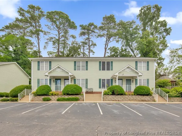 425 Cityview Ln, Fayetteville, NC 28301