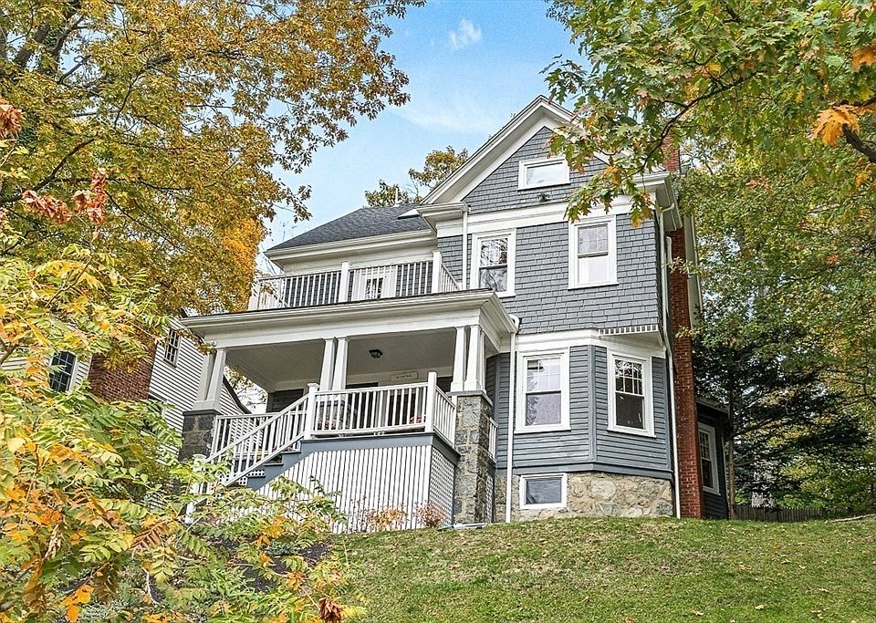 1st image of 55 Redlands Rd