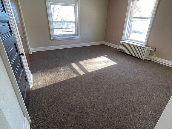 2nd image of 2103 Nebraska St #5