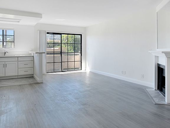 5th image of 1520 N Vista St APT 102