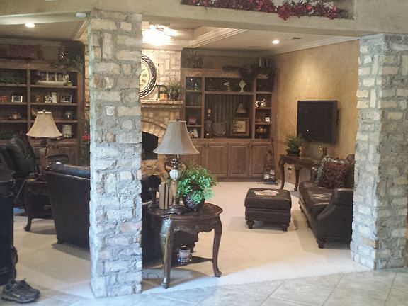 Family Room with 50" TV