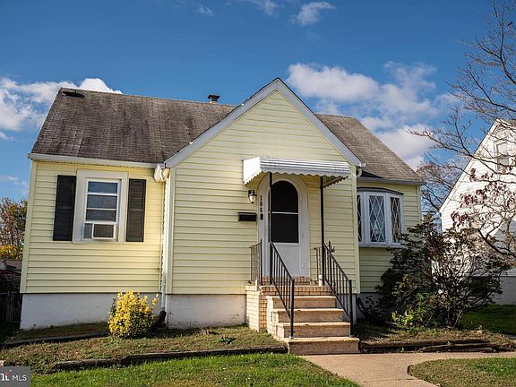 2nd image of 106 S Stuart St
