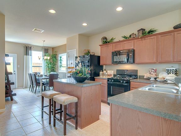 Kitchen with Optional Island