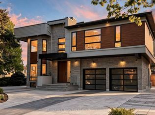 2 Eastgate Cres, Richmond Hill, ON L4B 3G7