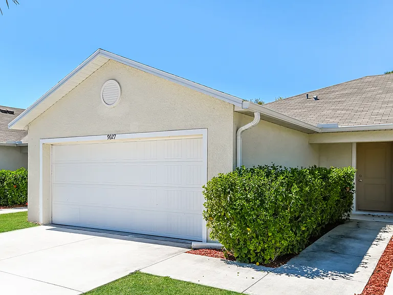 9027 Aegean Cir — Photo 2