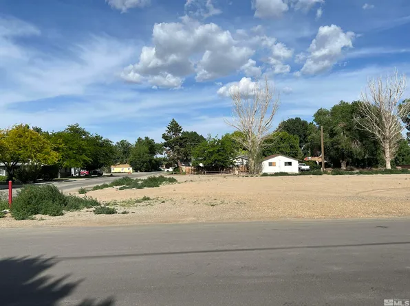 456 S Whitacre St, Yerington, NV 89447