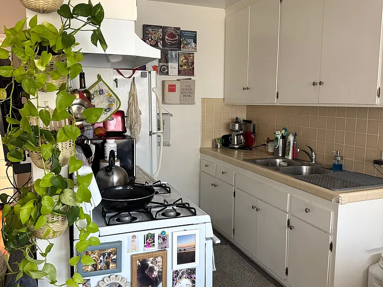 4747 S Centinela Ave — Photo 18