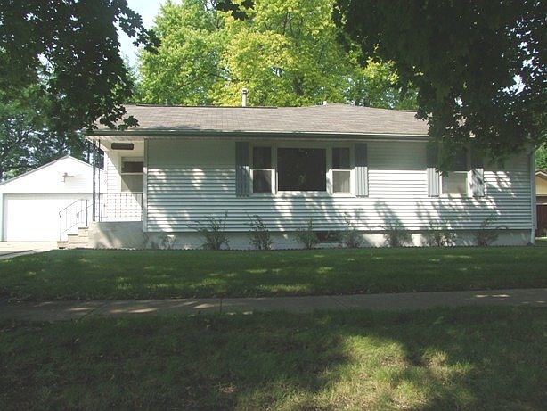 1st image of 1010 Geneseo St