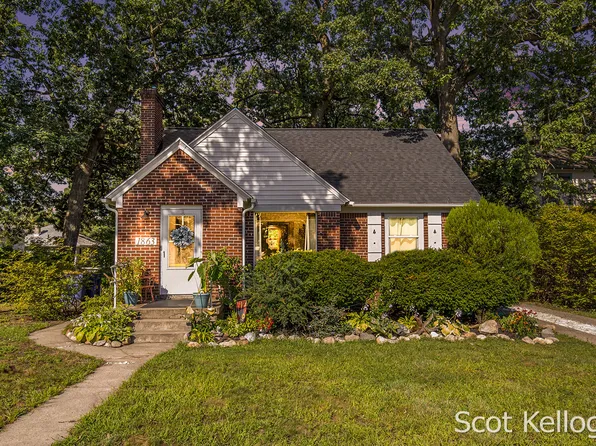1863 Kalamazoo Ave SE, Grand Rapids, MI 49507