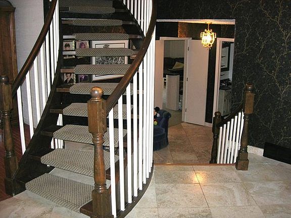 3rd image of 24400 Shaker Blvd