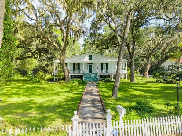 3 W Bluff Drive, Savannah, GA 31406