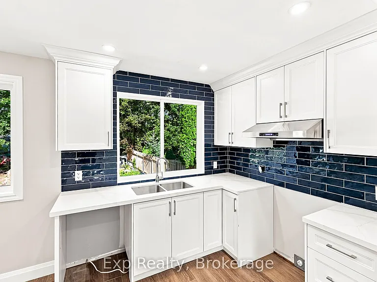 372 Major St #B — Photo 16
