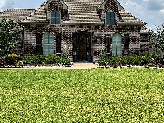 2nd image of 2407 Regena Dr