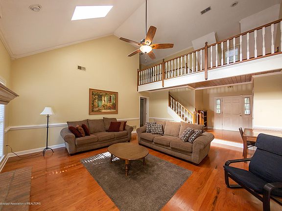 4th image of 5605 Plum Tree Dr