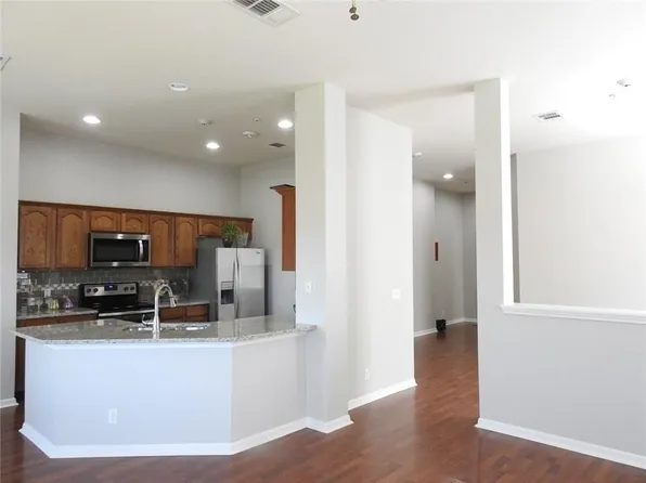 202 Avalanche Ave, Georgetown, TX 78626