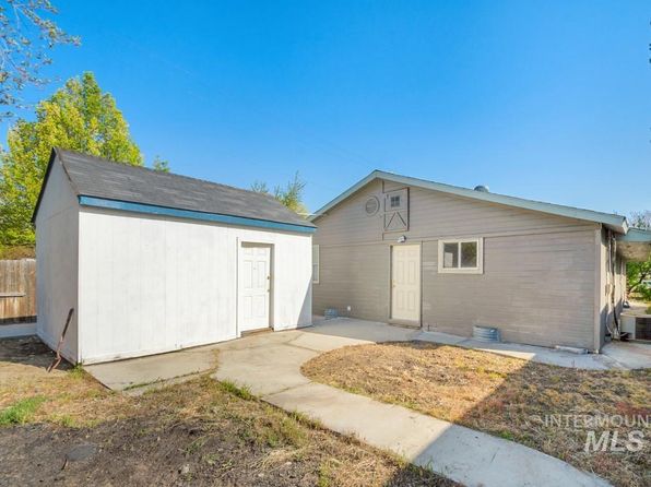 353 1st St N, Nampa, ID 83687