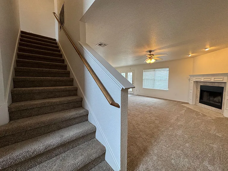 2209 Riley Dr — Photo 26