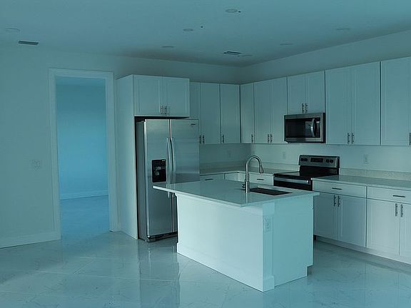 5th image of 1501 NE 6th Pl