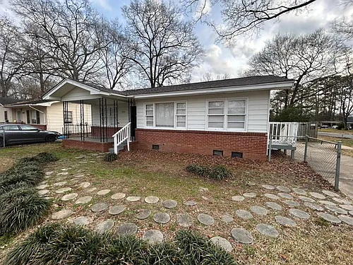 2826 Walker St Photo 1