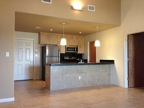 3rd image of 1923 Upland Dr APT 4