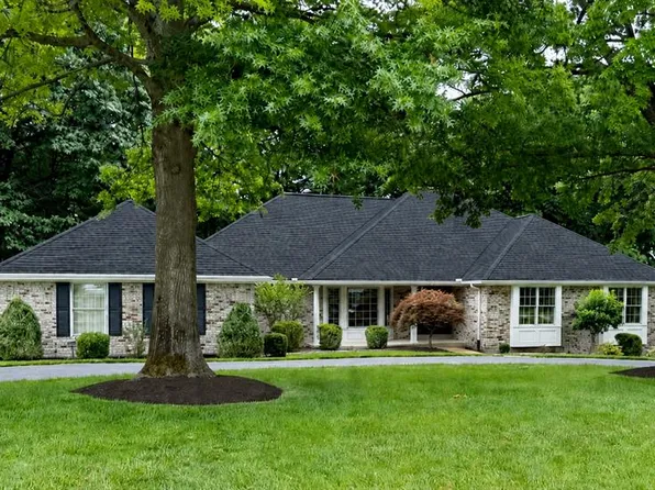 9802 Eagle Hill Ln, Saint Louis, MO 63127