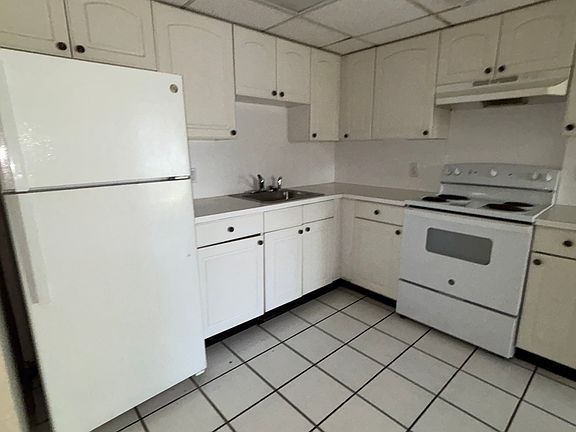 4th image of 1625 NW 14th St