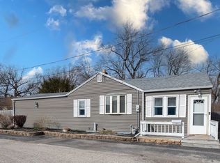 630 Park Ave, Winthrop Harbor, IL 60096