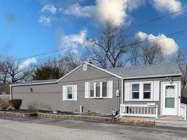 630 Park Ave, Winthrop Harbor, IL 60096