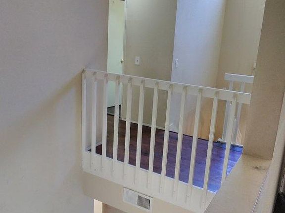 2nd image of 390 E Madison Ave APT B