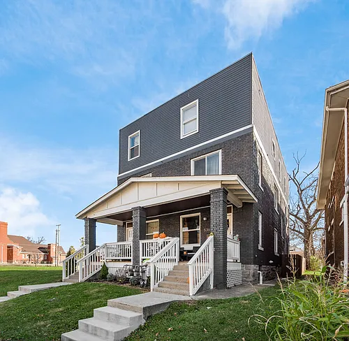 536 Oakwood Ave Photo 1