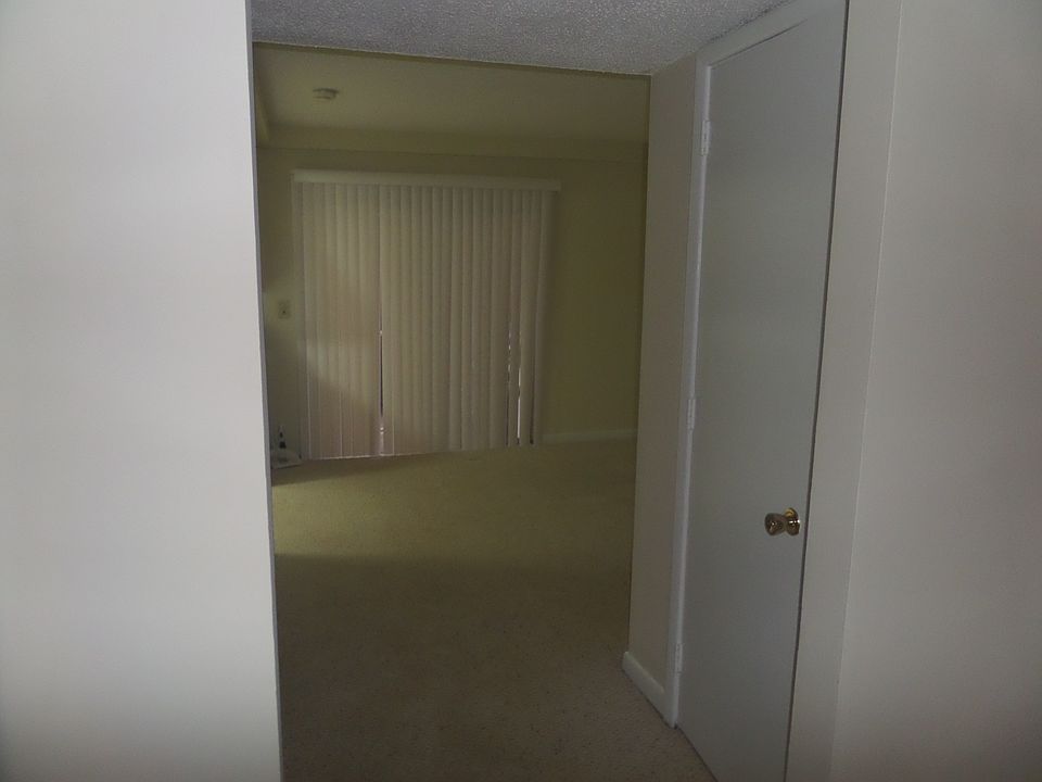 entrance to dining room from living area