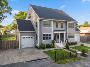 27 Pine St #27, Dedham, MA 02026