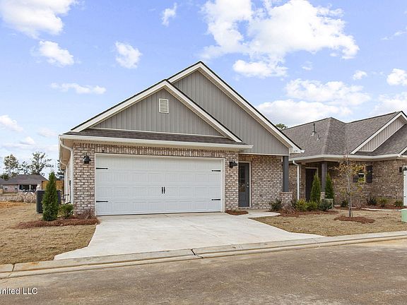2nd image of 619 Stillwater Dr