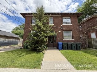 359 Hanna St W #4, Windsor, ON N8X 1E4