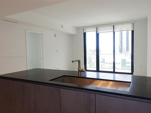 5th image of 1010 E Brickell Ave #1803